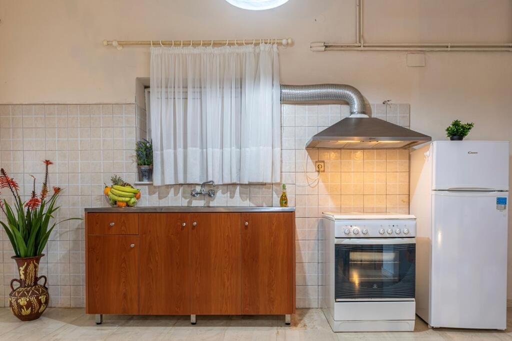 Makarounis Thea Hotel Petalídi Kültér fotó